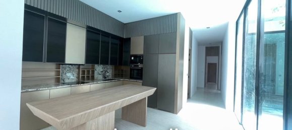 5 bedrooms Cafe / restaurant in Bangkok, Thailand No. 20487 7