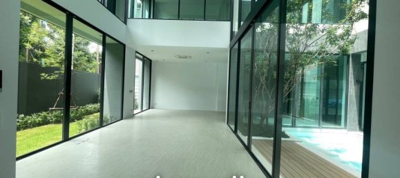 5 bedrooms Cafe / restaurant in Bangkok, Thailand No. 20487 4