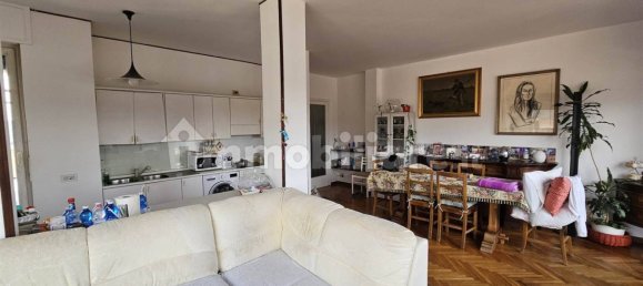 Apartamento de 3 dormitorios en Biella, Italy No. 81468 3
