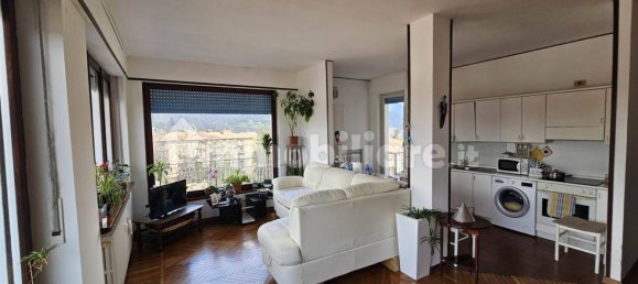 Apartamento de 3 dormitorios en Biella, Italy No. 81468 2