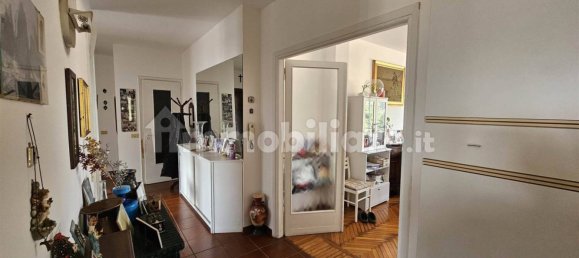 Apartamento de 3 dormitorios en Biella, Italy No. 81468 18