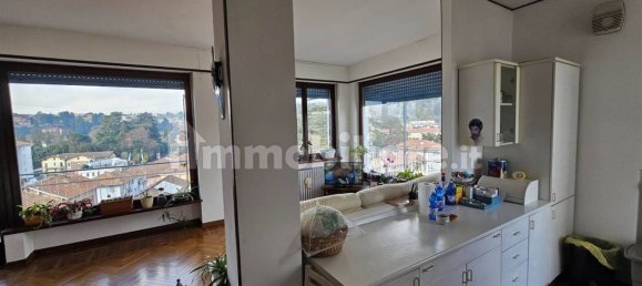 Apartamento de 3 dormitorios en Biella, Italy No. 81468 5