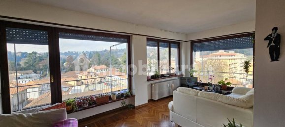 Apartamento de 3 dormitorios en Biella, Italy No. 81468 6