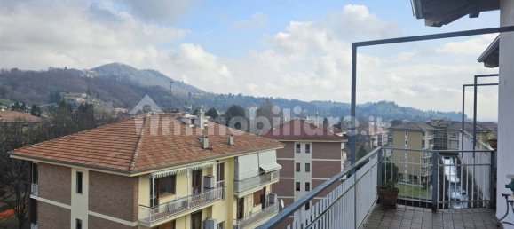 Apartamento de 3 dormitorios en Biella, Italy No. 81468 12