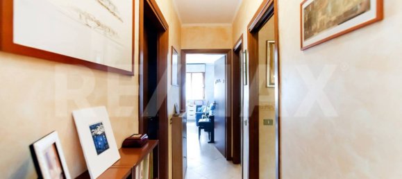 2 bedrooms Apartment in Rome, Italy No. 328339 15