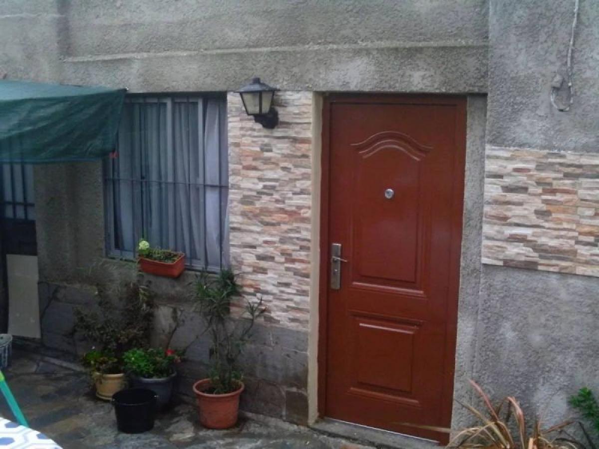 2 bedrooms House in Montevideo, Uruguay No. 8155