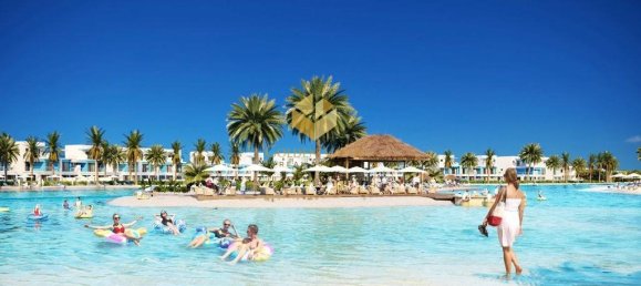 4 bedrooms Villa in Dubai, UAE No. 10329 3