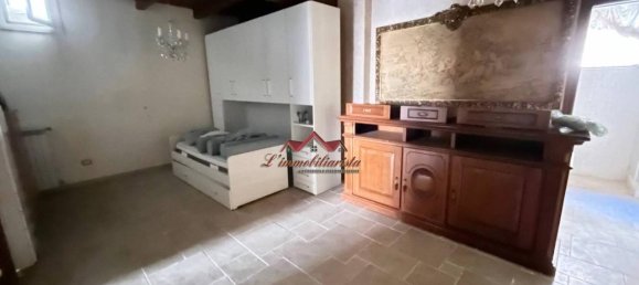 Квартира с 3 комнатами в Бари, Италия № 107366 15