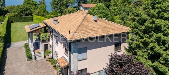 Вилла с 4 спальнями в Испра, Италия № 310012 24