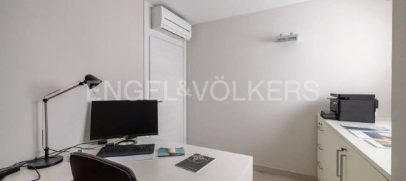 Вилла с 4 спальнями в Испра, Италия № 310012 10