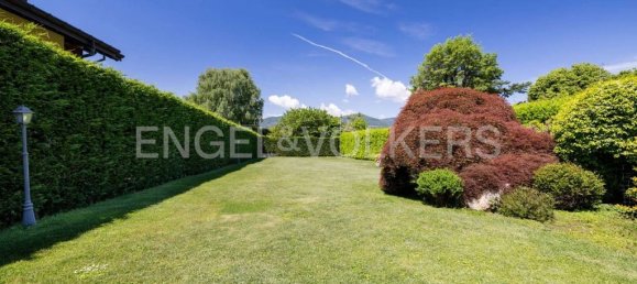 Вилла с 4 спальнями в Испра, Италия № 310012 27