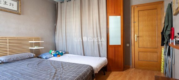 2 bedrooms Apartment in L'Hospitalet de Llobregat, Spain No. 141815 10