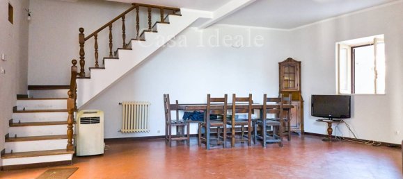 3 bedrooms Apartment in Sant'Oreste, Italy No. 77328 2