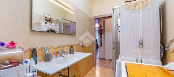 Apartamento T3 em Reggio Emilia, Italy N.º 320814 5