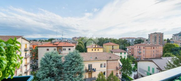Apartamento T3 em Reggio Emilia, Italy N.º 320814 11