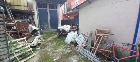 Gewerbliche Immobilie in Pompei, Italy 95m², Nr. 86038 3