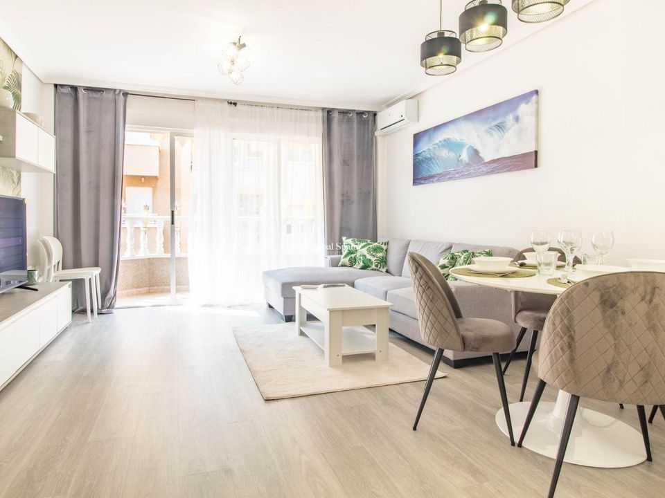 2 bedrooms Apartment in Torrevieja, Spain No. 194902