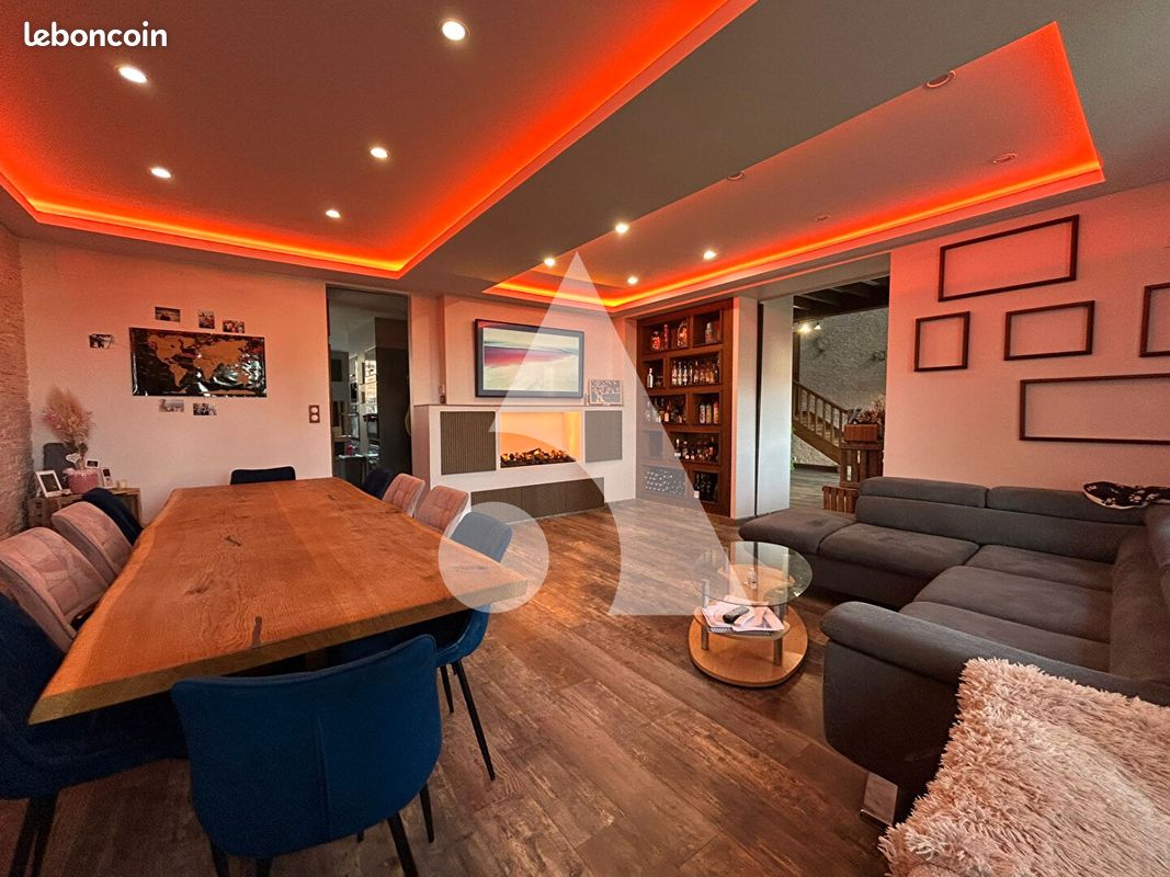 10 bedrooms House in La Ferte-sous-Jouarre, France No. 132898