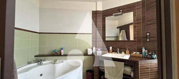 10 bedrooms House in La Ferte-sous-Jouarre, France No. 132898 10