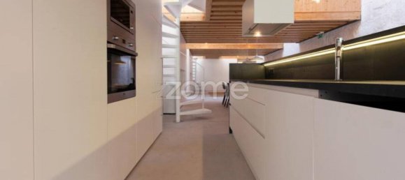 6 bedrooms House in Porto, Portugal No. 133510 8