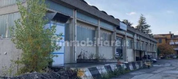 3 rooms Warehouse in Merate, Italy No. 207467 3