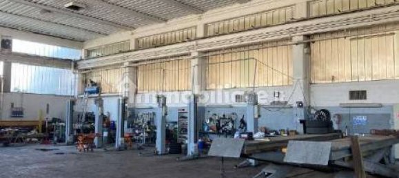 3 rooms Warehouse in Merate, Italy No. 207467 6
