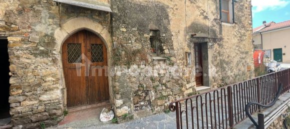 Entrepôt à Diano Castello, Italy 40m² No. 276612 2