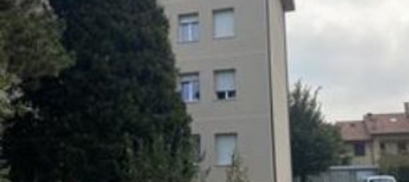 4 rooms Apartment in Verano Brianza, Italy No. 2700 6