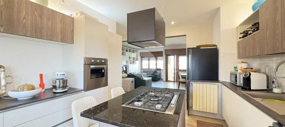 3 Schlafzimmer Wohnung in Rome, Italy, Nr. 371424 10