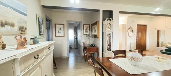 3 Schlafzimmer Wohnung in Rome, Italy, Nr. 371424 8