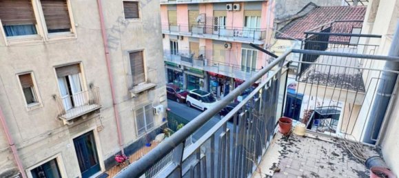 6 rooms Apartment in Catania, Italy No. 296627 19