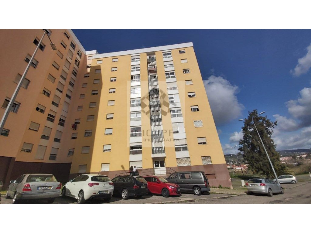 3 bedrooms Apartment in Loures, Portugal No. 86009