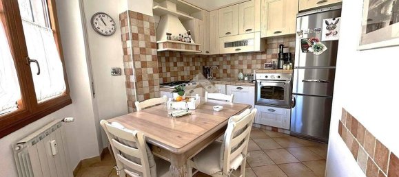 3 bedrooms Penthouse in Rome, Italy No. 46863 8