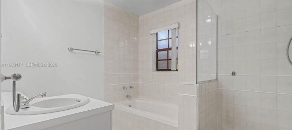 4 bedrooms Villa for sale in Miami, Miami-Dade, Florida, USA № 614340 21