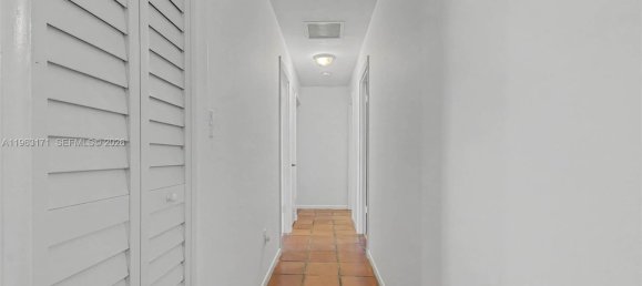 4 bedrooms Villa for sale in Miami, Miami-Dade, Florida, USA № 614340 17