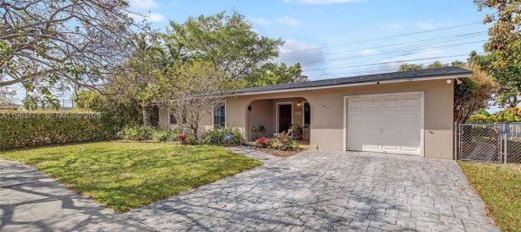 4 bedrooms Villa for sale in Miami, Miami-Dade, Florida, USA № 614340 2