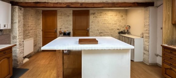 3 Schlafzimmer Haus in Saint-Quentin, France, Nr. 275705 6