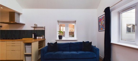 1 bedroom House in London, United Kingdom No. 7686 12