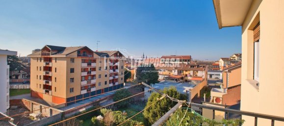 3 rooms Apartment in Novara, Italy No. 38912 20