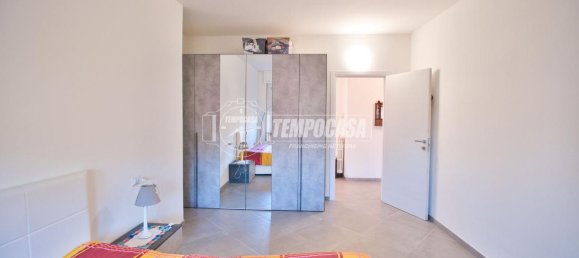 3 rooms Apartment in Novara, Italy No. 38912 14
