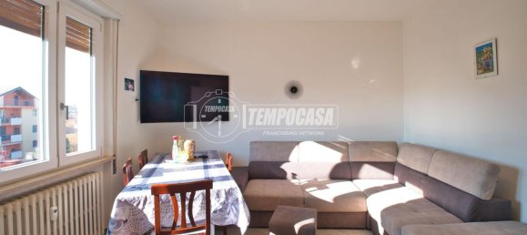 3 rooms Apartment in Novara, Italy No. 38912 4