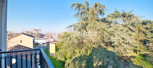 3 rooms Apartment in Novara, Italy No. 38912 19