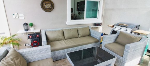6 bedrooms House for sale in Pattaya, Chonburi, Eastern Thailand, Thailand № 141926 5