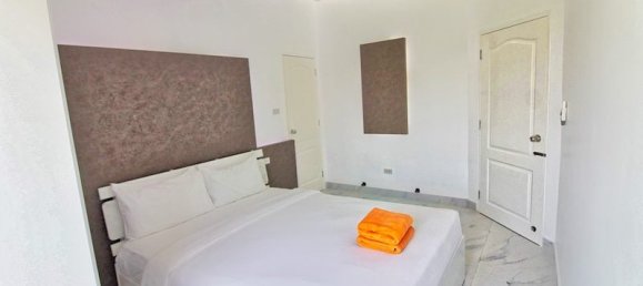 6 bedrooms House for sale in Pattaya, Chonburi, Eastern Thailand, Thailand № 141926 11