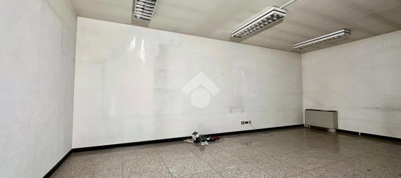 Oficina en Udine, Italy 475 m² No. 347443 17