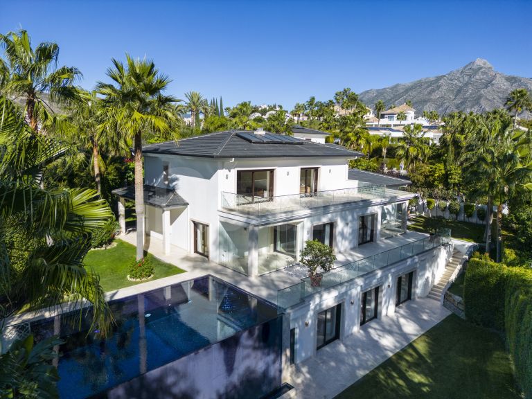 5 Schlafzimmer Villa in Marbella, Spain, Nr. 111164