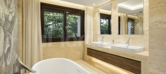 5 Schlafzimmer Villa in Marbella, Spain, Nr. 111164 12