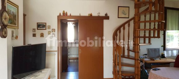 Дуплекс с 2 спальнями в Виллорба, Италия № 288748 3