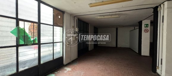 Entrepôt à Genoa, Italy 335m² No. 342959 8
