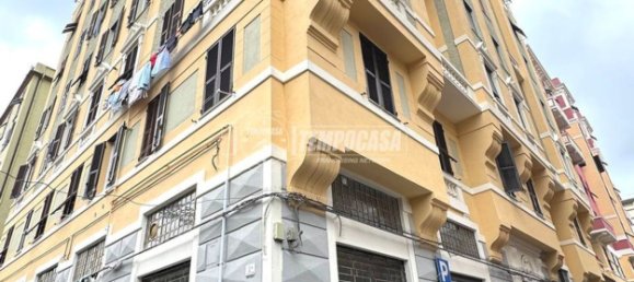 Entrepôt à Genoa, Italy 335m² No. 342959 12